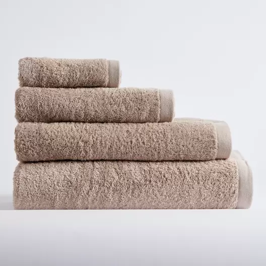 Oferta de Toalla algodón 550 gr/m2 desierto por 2,25€ en 10xDIEZ