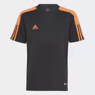 Oferta de Camiseta Tiro Essentials por 12,6€ en Adidas