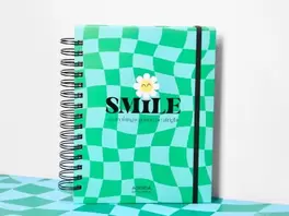 Oferta de Agenda escolar 24-25 día vista A5 - Smile por 10€ en Ale-Hop