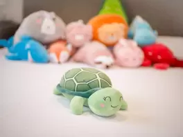 Oferta de Peluche acostado tortuga por 12€ en Ale-Hop