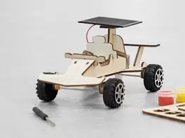 Oferta de Maqueta de madera coche con motor por 3€ en Ale-Hop