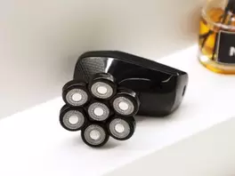Oferta de Afeitadora eléctrica para cabeza por 14€ en Ale-Hop
