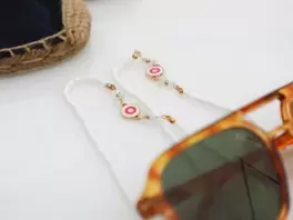 Oferta de Cordón para Gafas Beads y Charm por 6€ en Ale-Hop