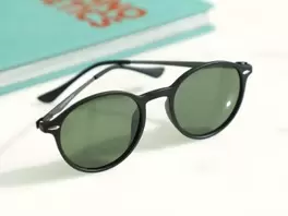 Oferta de Gafas de sol polarizadas verde por 10€ en Ale-Hop