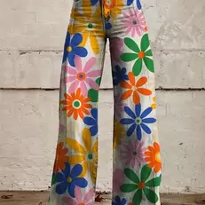 Oferta de Pantalones vaqueros florales de moda para mujer por 11,96€ en Aliexpress