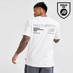 Oferta de New Balance Camiseta Linear Back Print por 20€ en JD Sports