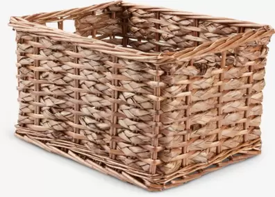 Oferta de Cesta BJERGI A33xL26xA19cm natural por 7€ en JYSK