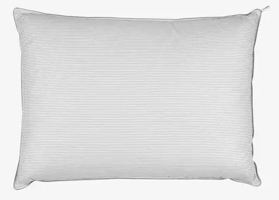 Oferta de Almohada de plumón de pato 50x70 FALKETIND por 25€ en JYSK