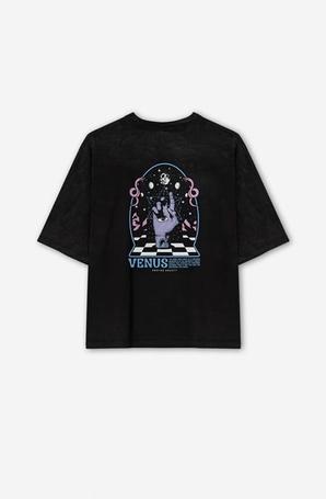Oferta de Camiseta Cropped Hand Space Black por 35,9€ en Kaotiko