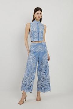 Oferta de Linen Cutwork Embroidery Woven Trouser por 199,75€ en Karen Millen