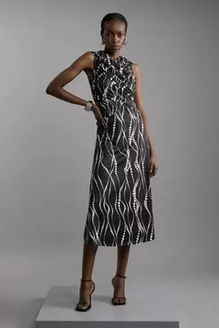 Oferta de Abstract Spot Jersey Crepe Cross Front Maxi Dress por 49€ en Karen Millen