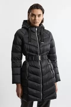 Oferta de Real Down Packable Coat por 185€ en Karen Millen