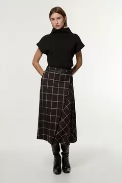 Oferta de Check Pleated Kilt Belted Midi Skirt por 219€ en Karen Millen