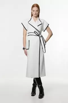 Oferta de Compact Stretch Belted Tailored Tipped Midi Dress por 217,7€ en Karen Millen