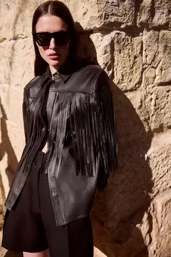 Oferta de Leather Tassel Jacket por 337,35€ en Karen Millen