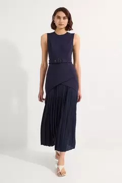 Oferta de Ponte And Georgette Jersey Pleated Maxi Dress por 107,4€ en Karen Millen