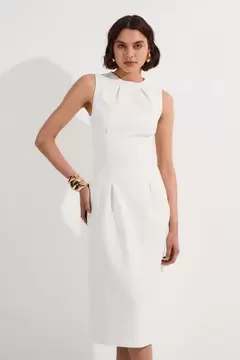 Oferta de Structured Crepe Sleeveless Tailored Pencil Midi Dress por 155,4€ en Karen Millen