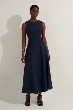 Oferta de Premium Tailored Linen Buckle Detail Full Skirt Midi Dress por 178,8€ en Karen Millen