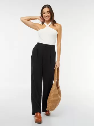 Oferta de Pantalón ancho a rayas de mezcla de lino por 22€ en Kiabi