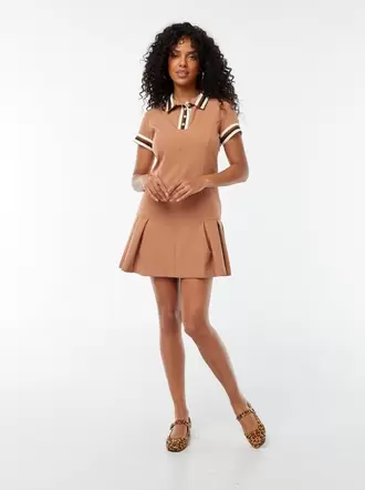 Oferta de Vestido tipo polo con volante en el bajo por 25€ en Kiabi