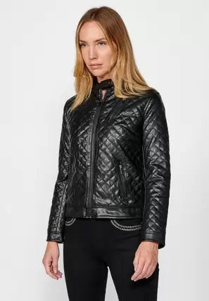 Oferta de Cazadora acolchada efecto piel con cuello redondo y cierre delantero con cremallera para mujer de color negro por 69,99€ en Koröshi