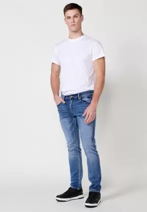 Oferta de Pantalón largo slim fit con Cinco bolsillos y uno cerillero color Azul para Hombre por 55,99€ en Koröshi