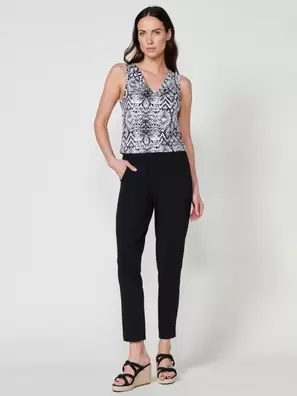 Oferta de Mono Negro con Escote Drapeado y Estampado Ikat para mujer por 59,99€ en Koröshi