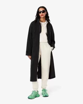 Oferta de Parka larga oversized hidrófuga por 420€ en Lacoste