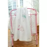 Oferta de Colcha polar Little Rabbit por 45,5€ en Laura Ashley