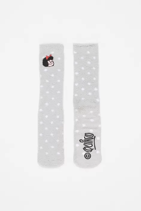 Oferta de Calcetines topitos Mafalda por 4,99€ en Lefties