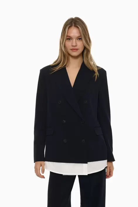 Oferta de Blazer bajo camisero por 29,99€ en Lefties