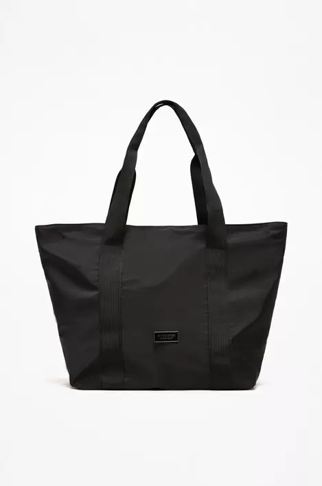 Oferta de Bolso shopper urban por 12,99€ en Lefties