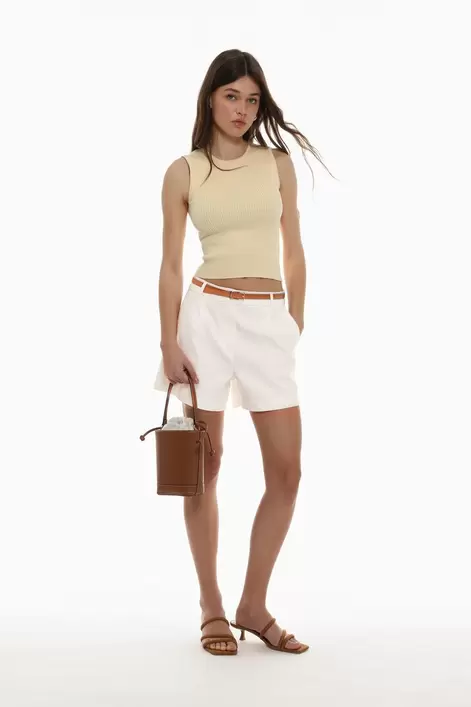 Oferta de Short cinturón por 12,99€ en Lefties