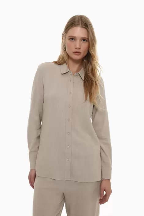 Oferta de Camisa rústica por 15,99€ en Lefties
