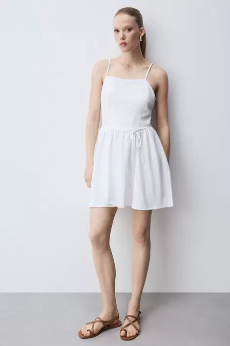 Oferta de Vestido denim bustier por 15,99€ en Lefties