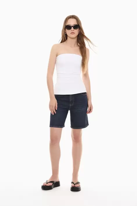 Oferta de Bermuda denim por 15,99€ en Lefties