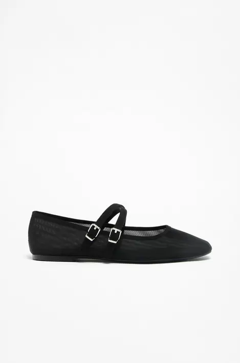 Oferta de Bailarina tiras por 15,99€ en Lefties