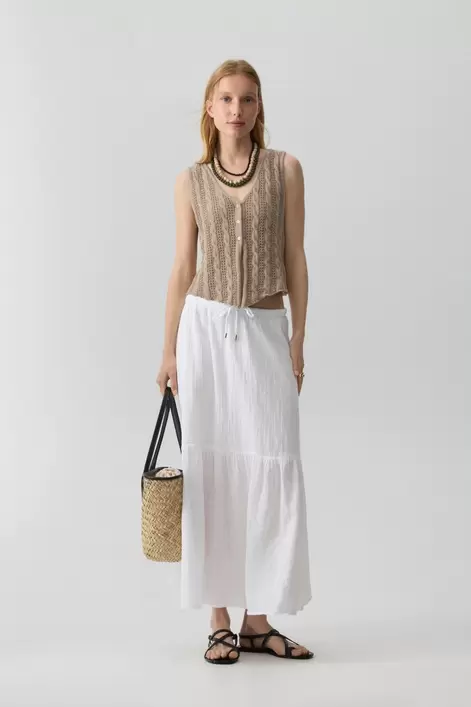 Oferta de Top punto calado por 12,99€ en Lefties