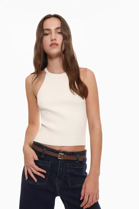 Oferta de Top cuello halter por 9,99€ en Lefties