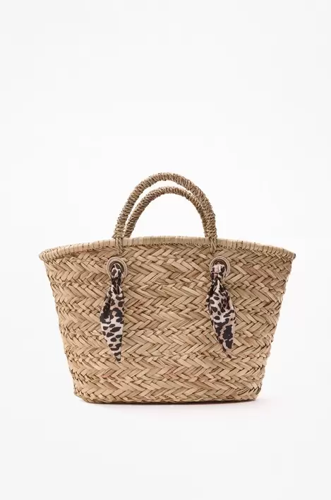 Oferta de Capazo yute pañuelo por 22,99€ en Lefties