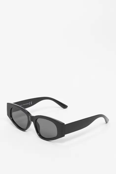 Oferta de Gafas cat eye por 4,99€ en Lefties