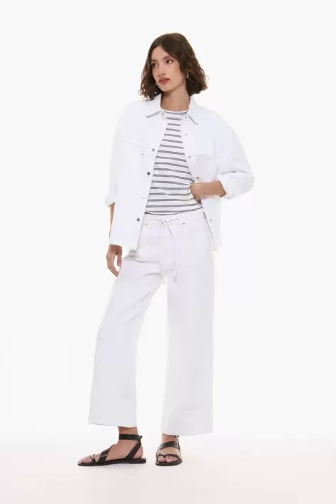 Oferta de Jeans wide fold up cinturón por 19,99€ en Lefties