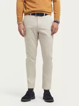 Oferta de PANTALON MORETTI CRUDO por 22,99€ en Álvaro Moreno