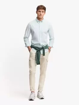 Oferta de CAMISA OXFORD MIL RAYAS VERDE por 25,95€ en Álvaro Moreno