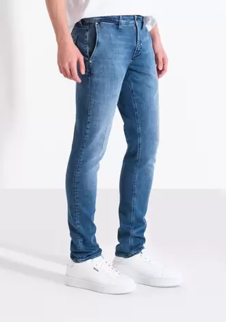 Oferta de Vaqueros Pitillo «mason» En Denim Elástico por 99€ en Antony Morato