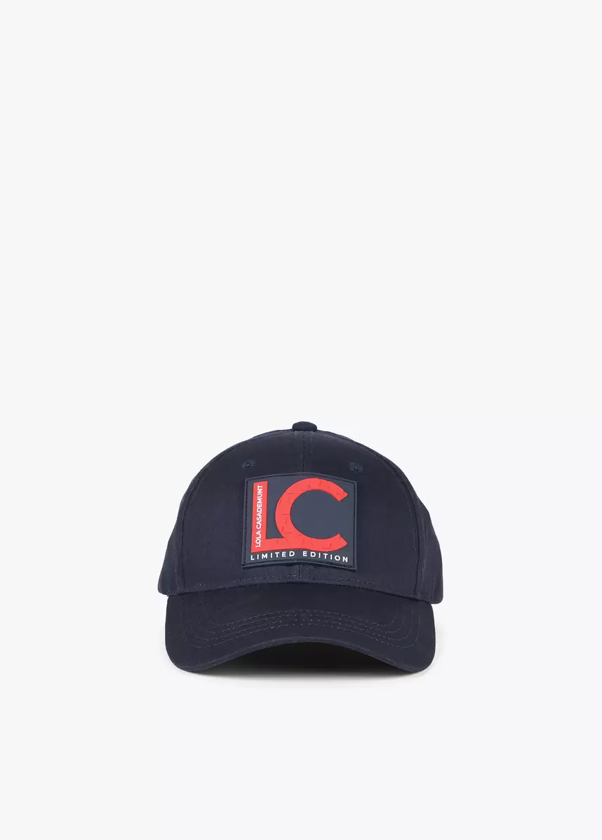 Oferta de Gorra Lola Casademunt y Amercian Magic por 39,95€ en Lola Casademunt