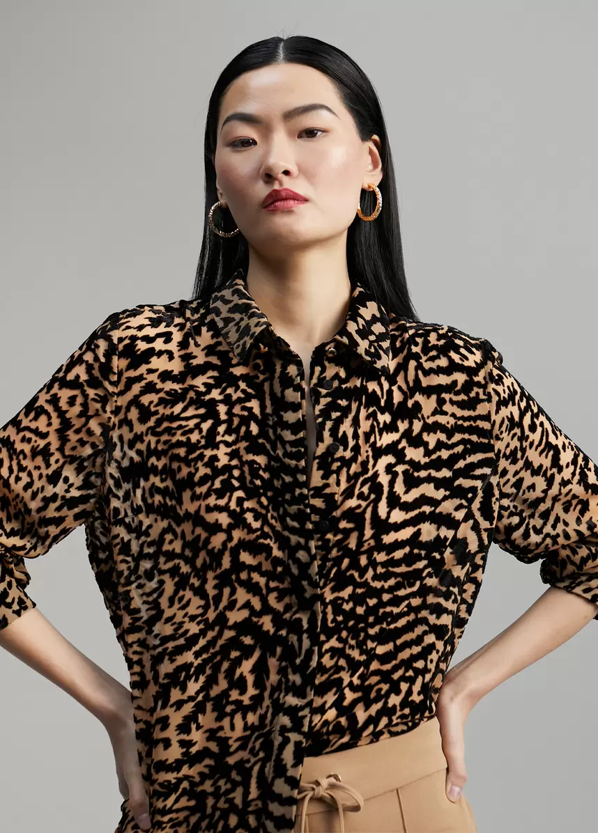 Oferta de Camisa animal print por 149€ en Lola Casademunt