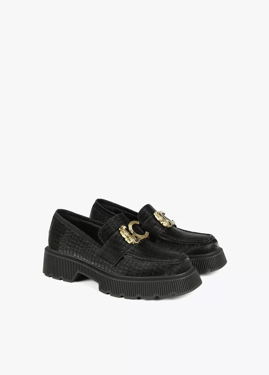 Oferta de Zapato mocasín negro por 119€ en Lola Casademunt