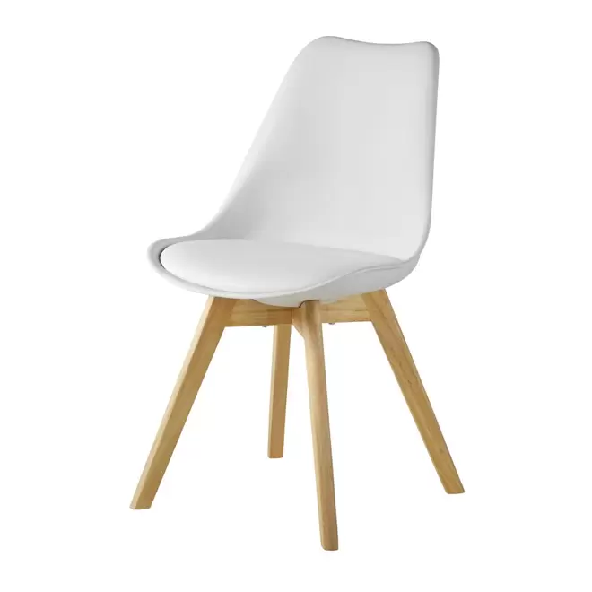 Oferta de Chaise style scandinave en polypropylène blanc éclatant et hévéa por 69,99€ en Maisons du Monde