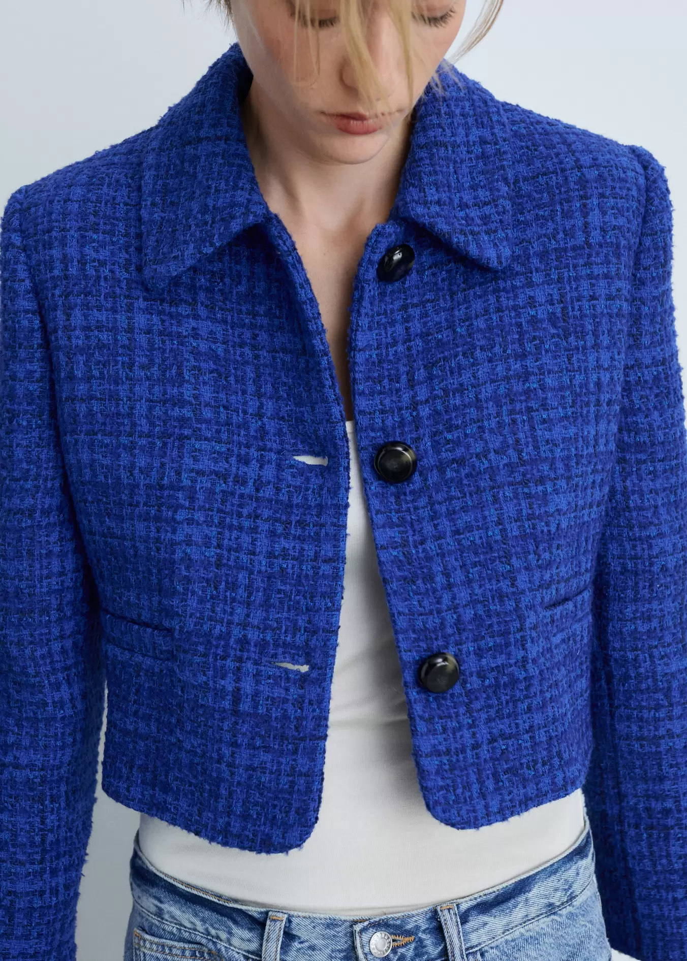 Oferta de Chaqueta tweed botones por 39,99€ en MANGO